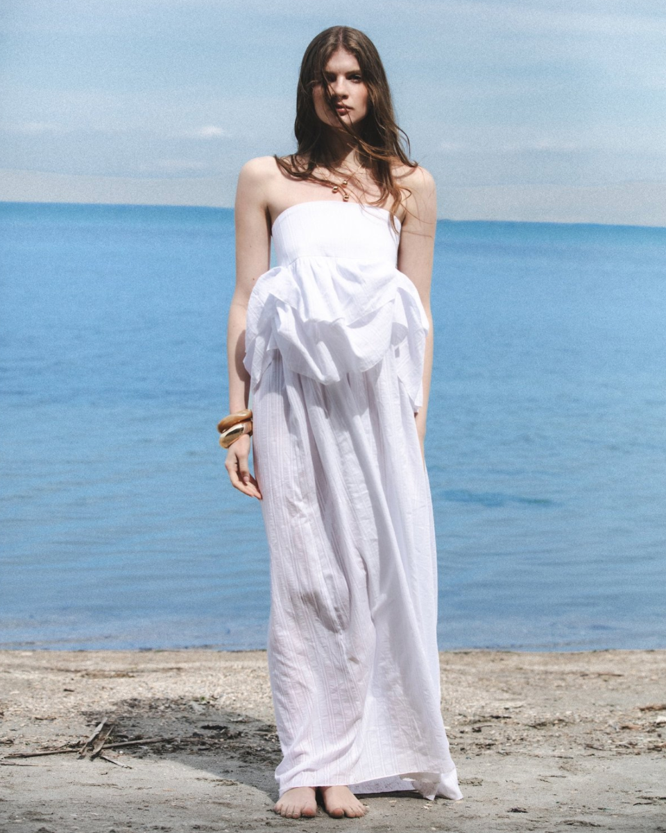 Maxi dress in off-white by Burnes