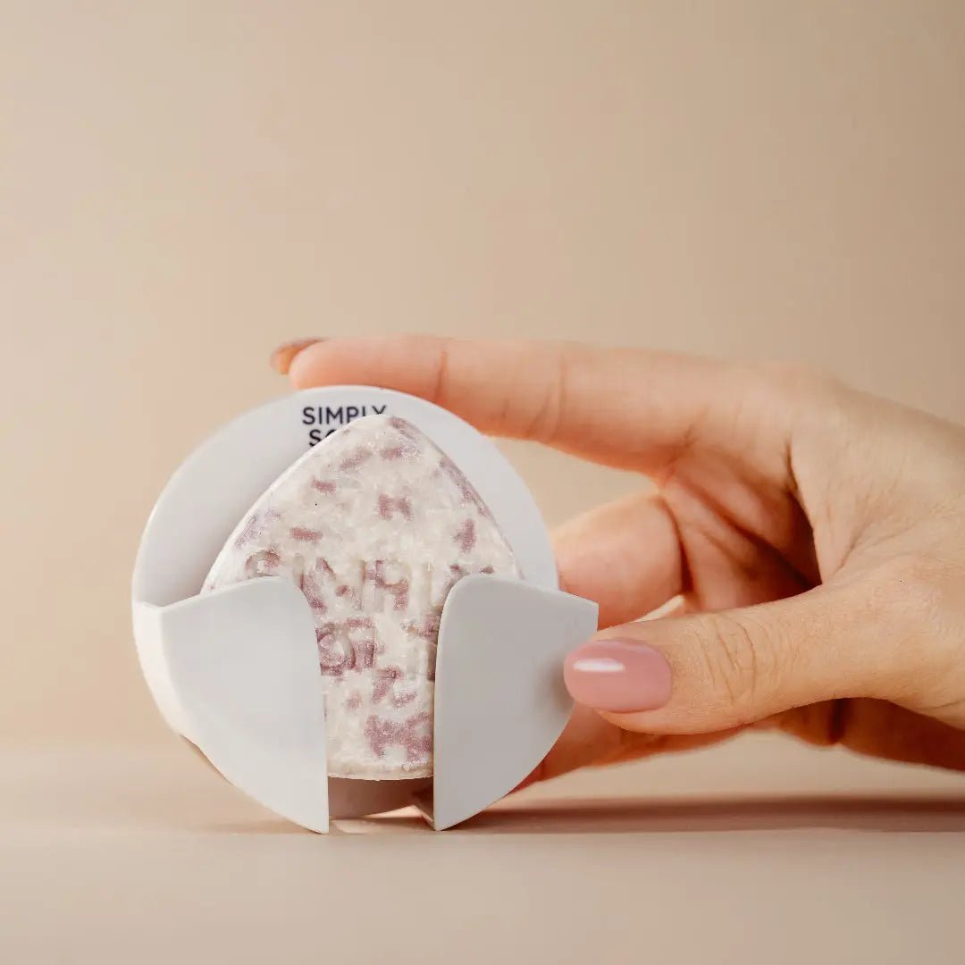 The holder is recycled ocean-bound plastic, put on without a drill.